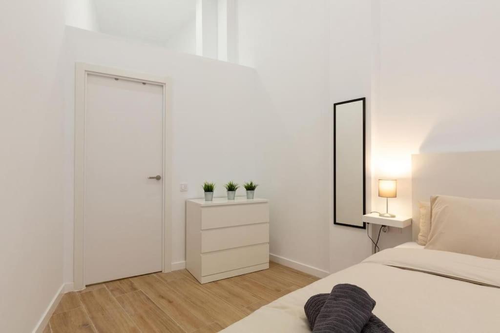 발렌시아 Nuevo Loft En Playa Y Cerca Del Centro, Ac Y Wifi 아파트 외부 사진