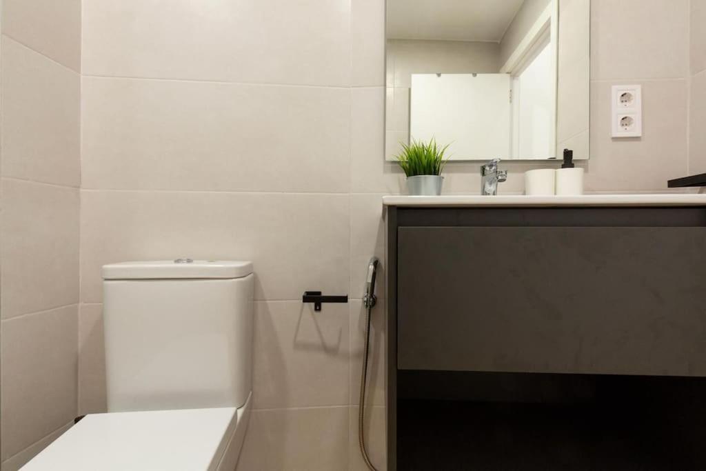 발렌시아 Nuevo Loft En Playa Y Cerca Del Centro, Ac Y Wifi 아파트 외부 사진