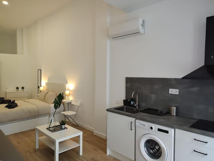 발렌시아 Nuevo Loft En Playa Y Cerca Del Centro, Ac Y Wifi 아파트 외부 사진