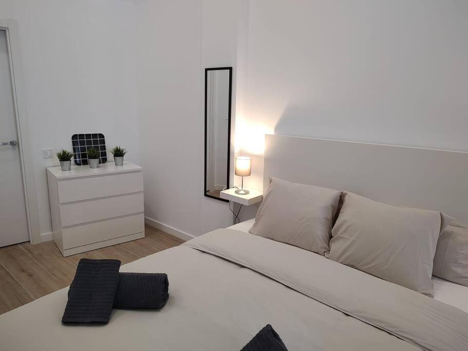 발렌시아 Nuevo Loft En Playa Y Cerca Del Centro, Ac Y Wifi 아파트 외부 사진