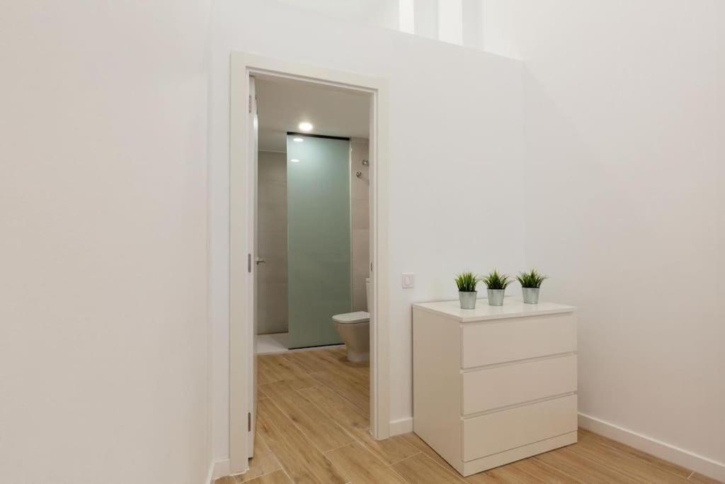 발렌시아 Nuevo Loft En Playa Y Cerca Del Centro, Ac Y Wifi 아파트 외부 사진