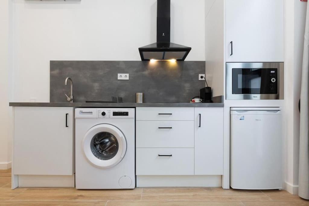 발렌시아 Nuevo Loft En Playa Y Cerca Del Centro, Ac Y Wifi 아파트 외부 사진